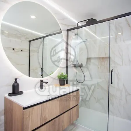 Private Pool Luxury בריירו